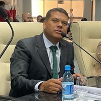 Adair Cardoso pede pavimentação na Avenida Goiânia e estudo para via de mão única próximo a Creche Júlia Bobek