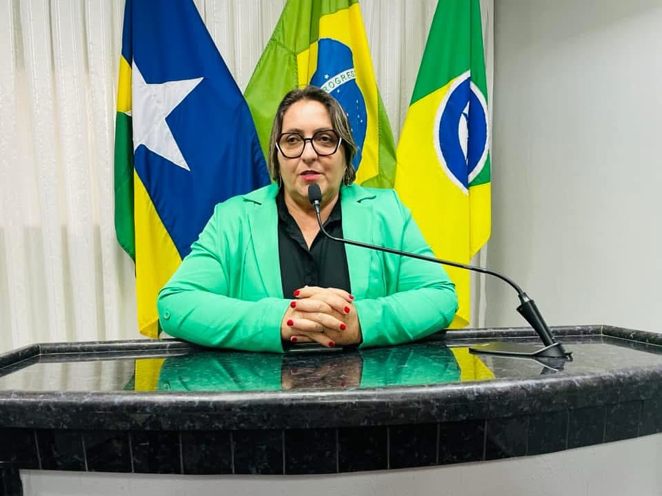 Aprovado requerimento de autoria da vereadora Janete solicitando gratificação de deslocamento aos enfermeiros