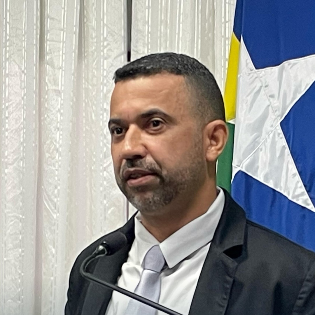 Buscando melhorias no trânsito, vereador Edilson solicita estudo para alteração de vias urbanas e implantação de faixa de pedestres 