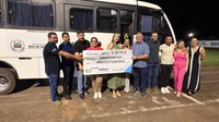 Em parceria com a deputada Gislaine Lebrinha, vereadora Janete Lins entrega um micro-ônibus para a saúde  e anuncia recurso para consultas oftalmológicas 
