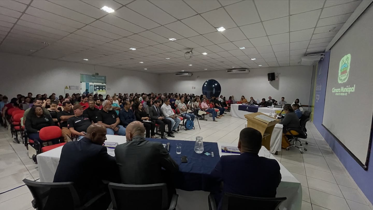 Sessão Itinerante da Câmara Municipal na Faculdade Estácio marca aproximação do Legislativo com a comunidade acadêmica