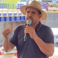 Vereador Cidinei da 200 relata em tribuna a inauguração de ponte na Linha 200 Norte onde reuniu autoridades e comunidade em Rolim de Moura