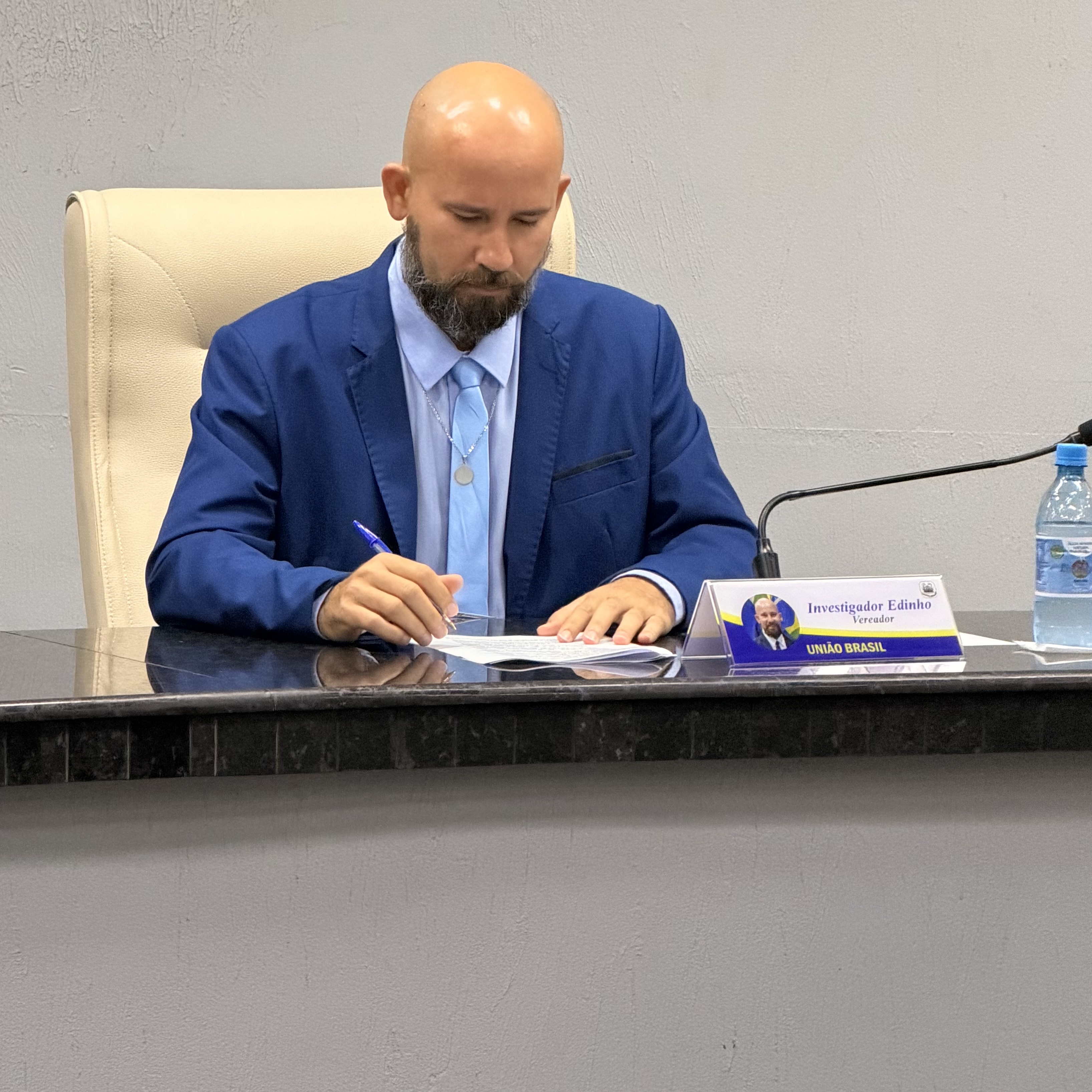 Vereador Edinho encaminha ao Executivo Indicações vindo da população, com o objetivo de promover melhorias ao município