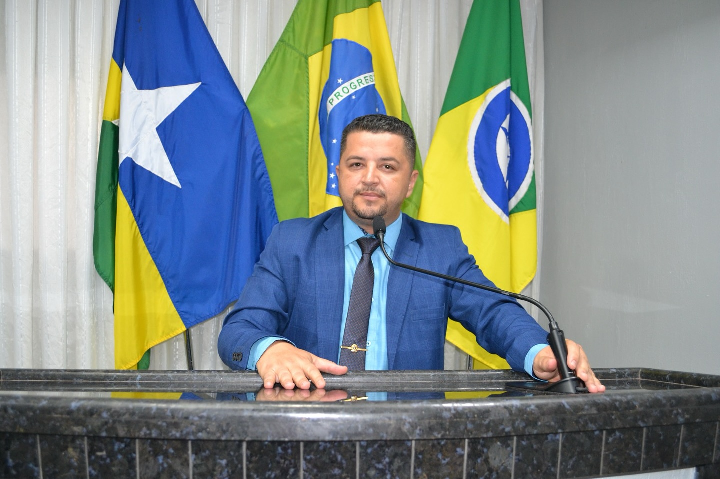 Vereador Ivan Vasconcelos denuncia atuação de motoristas aplicativos clandestinos em Rolim de Moura, e cobra fiscalização da Comtran e PM