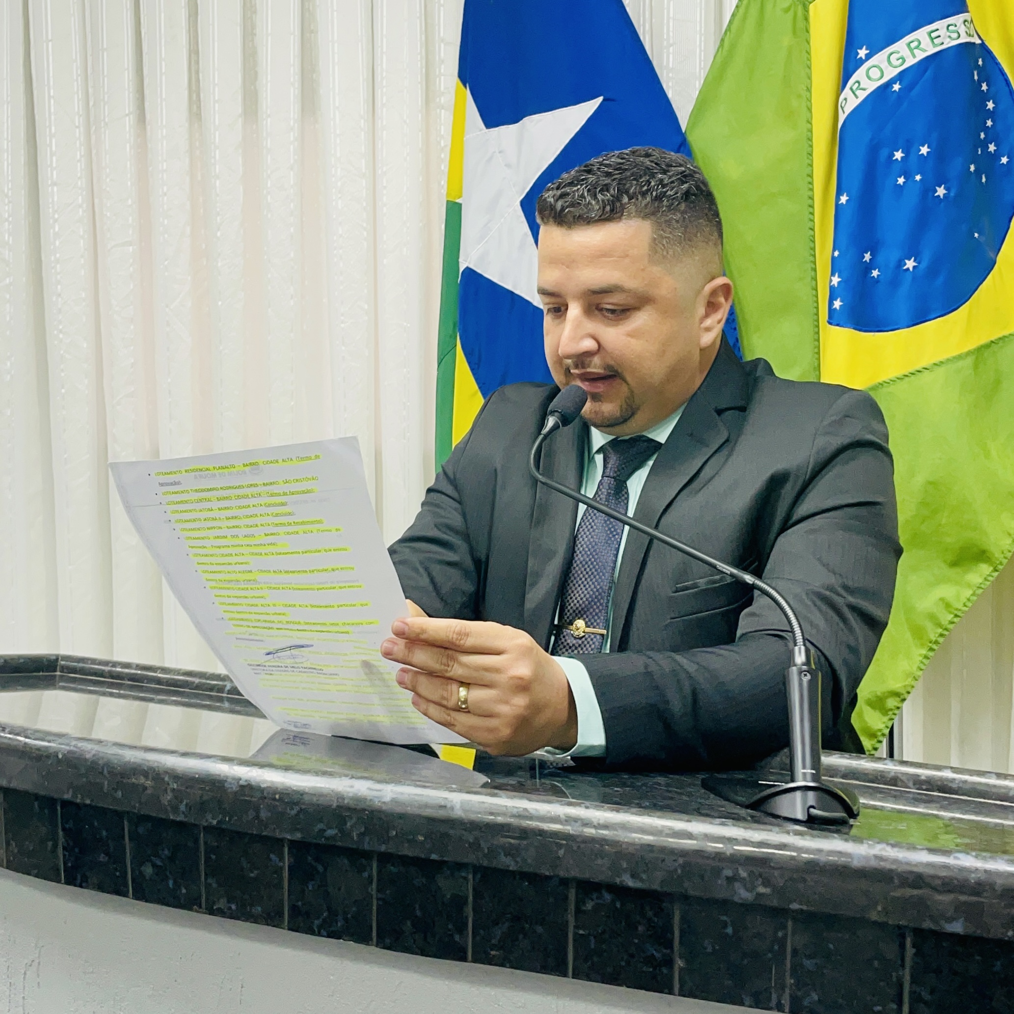 Vereador Ivan Vasconcelos em uso da tribuna reforça seu compromisso em relação aos loteamentos do município 