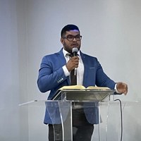 Vereador Thiago Hulk solicita instalação de rotatória e redutor de velocidade para melhoria no trânsito e serviços de manutenção no cemitério municipal